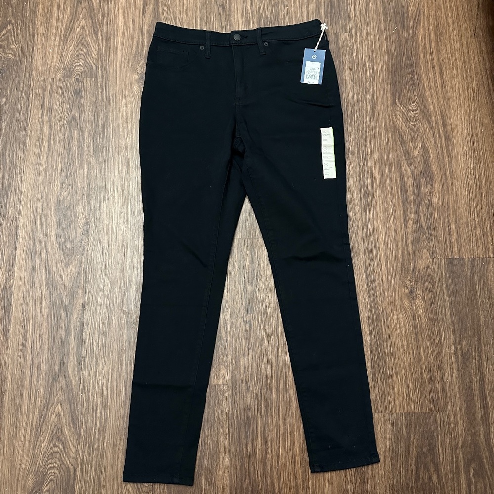 Universal Threads High-Rise Skinny Jeans NWT